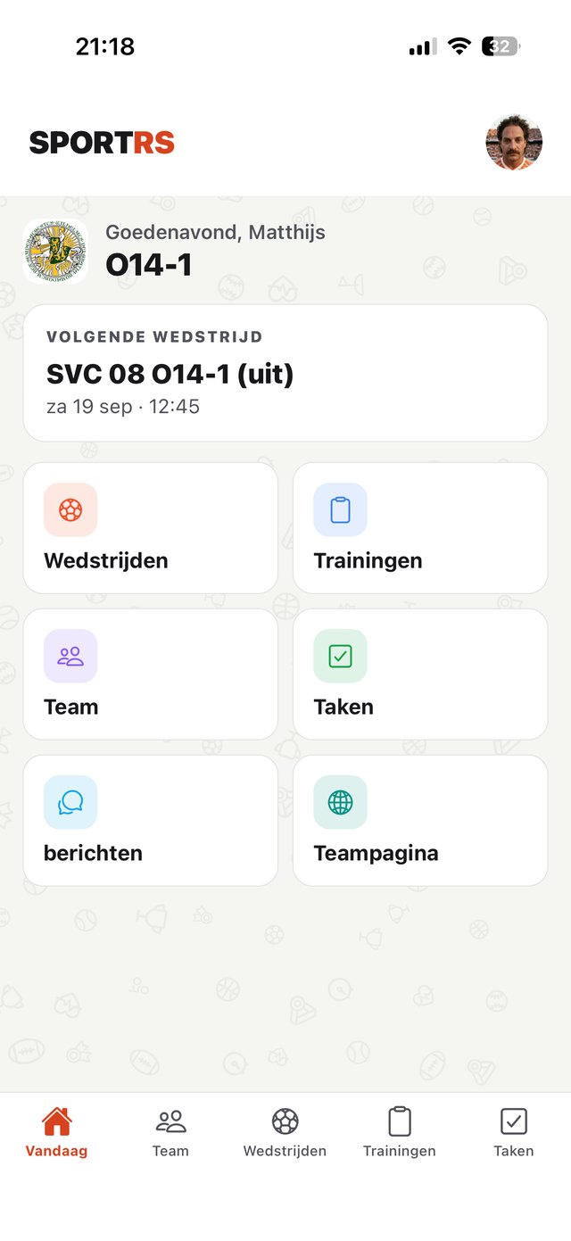 The Sportrs app on the team manager's phone